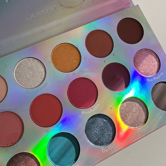 ColourPop CHASING RAINBOWS Assorted Pressed Powder Palette 15 Colors NIB - Picture 4 of 8